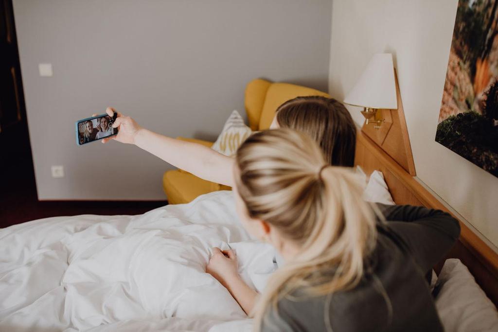 Dorfcafe Unken Hotelpension Swirtshaus Im Dorf エクステリア 写真