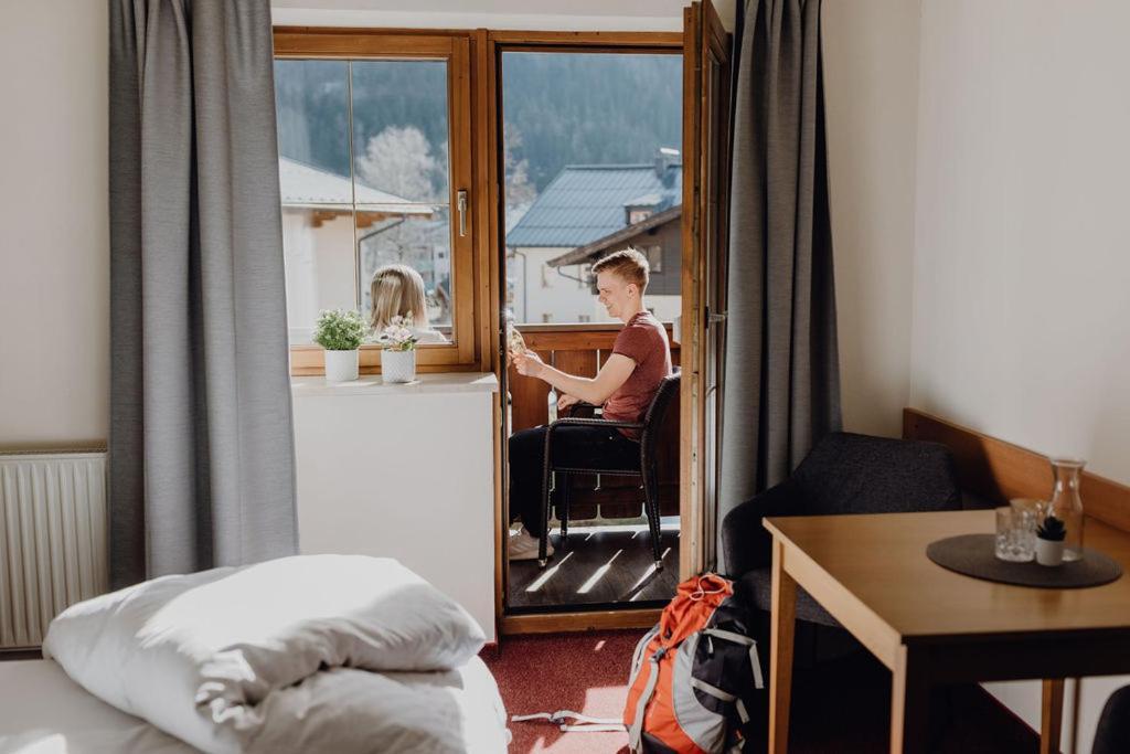 Dorfcafe Unken Hotelpension Swirtshaus Im Dorf エクステリア 写真