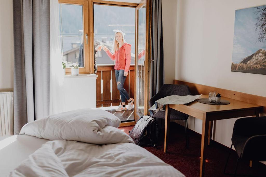 Dorfcafe Unken Hotelpension Swirtshaus Im Dorf エクステリア 写真