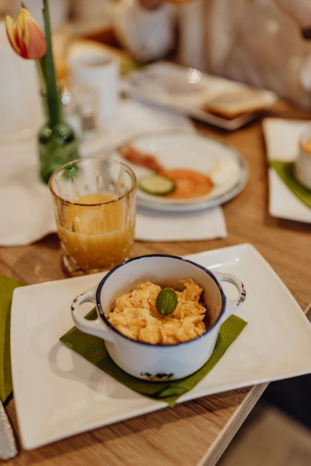 Dorfcafe Unken Hotelpension Swirtshaus Im Dorf エクステリア 写真